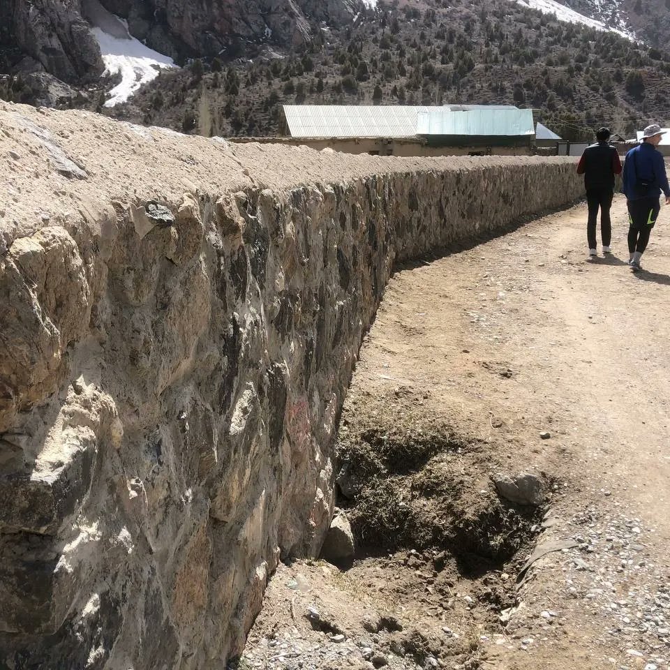 Uyacha's tweet photo. Opening ground border control between Kyrgyz Republic and Kazakstan for foreingers and locals planned to 11th April 2022. https://t.co/x00UQv7D8f