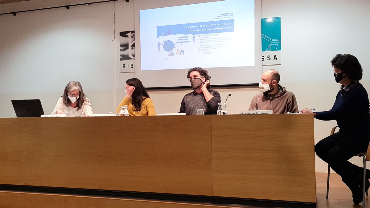 evamatagi_bib's tweet photo. Agnes Peiró de la @bctxarxa anima a les @bibliotequescat a participar del programa Biblioteques sense fronteres https://t.co/SXXPIDVT59