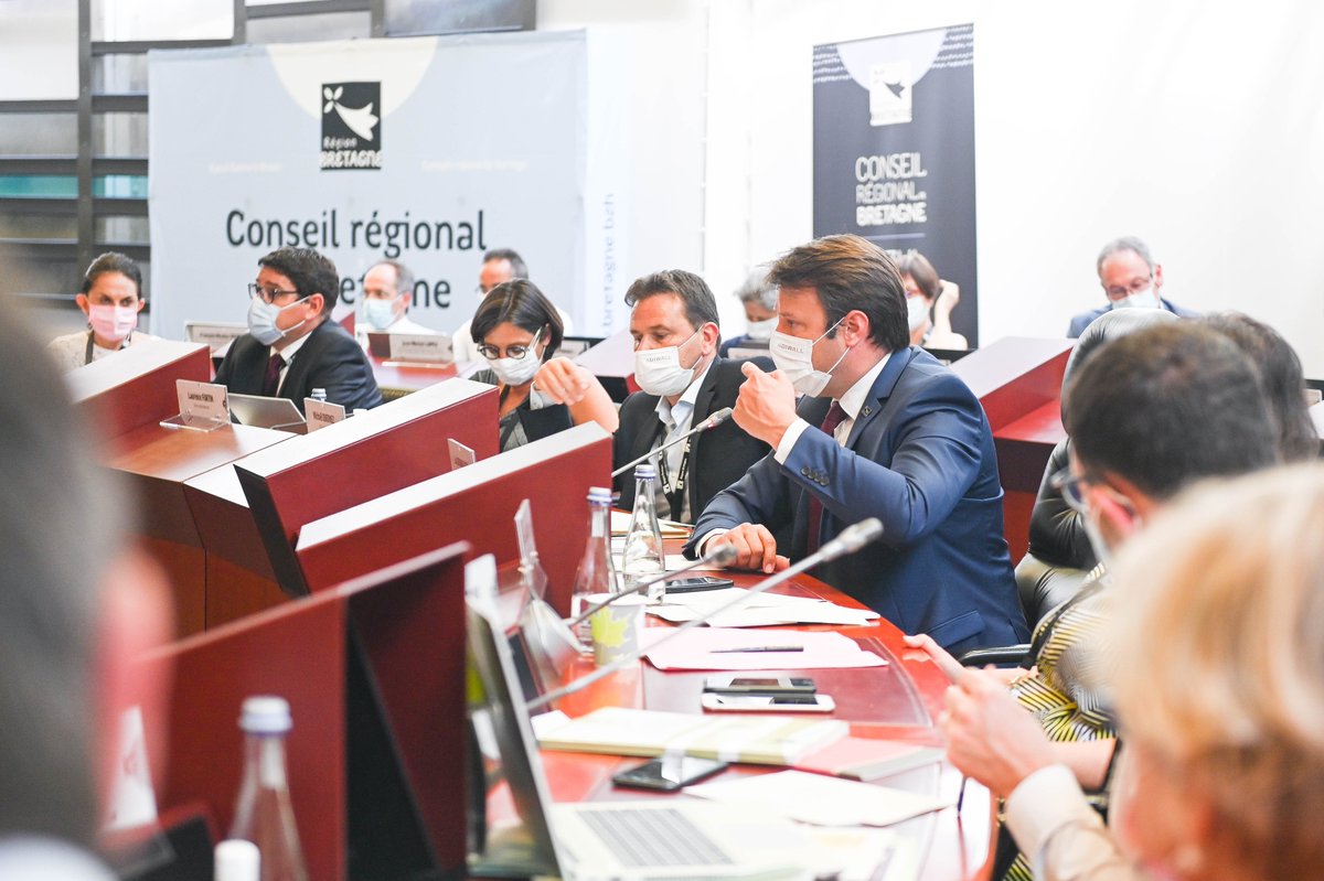 bretagne_presse's tweet photo. [Session des 7 et 8 avril 2022 - Conseil régional de #Bretagne]

Le discours du Président Loïg Chesnais-Girard est à retrouver en intégralité ici : https://t.co/Q2R9MAuwlX

#DirectBZH #Ukraine #TarificationSolidaire #Autonomie https://t.co/tWnWUWsS0L