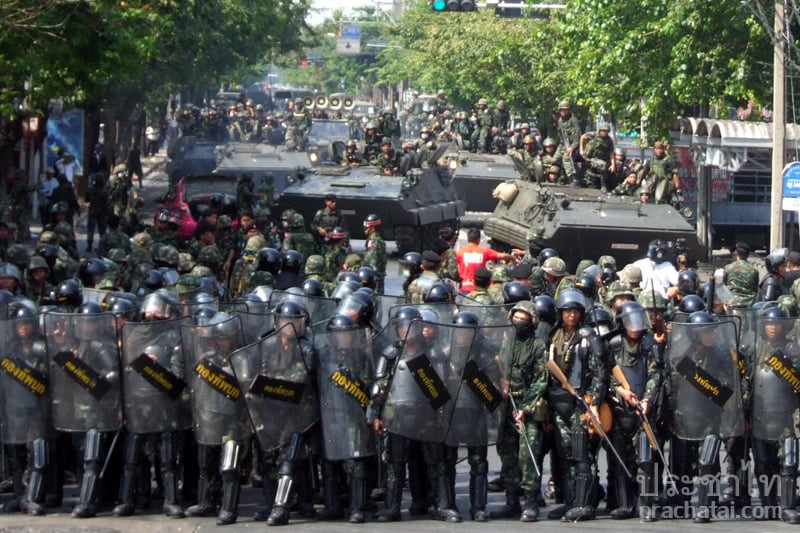 udd_red's tweet photo. #12ปีรำลึกเมษาพฤษภา53 ตอนที่ 8
จากบทบรรยาย ยุทธการขอคืนพื้นที่ เมษา 53
(เหตุการณ์วันที่ 10 เมษายน 2553)
#นปช #คนเสื้อแดง #UDDnews #ยูดีดีนิวส์
อ่านเพิ่มที่ https://t.co/iT2rTz8GPe https://t.co/EoadKe4Q17