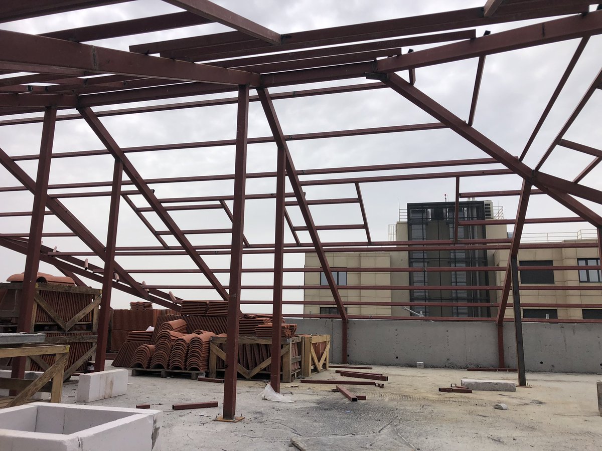 _Carravagio's tweet photo. Ben yabdım😏🏗 #CivilEngineering #Roofs #braas https://t.co/NOBUMv23Me