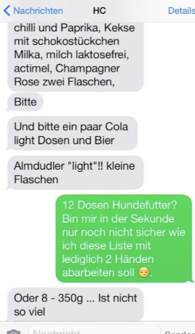 ArminWolf's tweet photo. HC Straches ehem. Leibwächter hat für eine ORFeins-Doku erstmals einige der Aufträge gezeigt, die er von seinem damaligen Chef praktisch täglich per SMS bekam: 
https://t.co/dj0qB0DlzH https://t.co/PBRg35KkSR