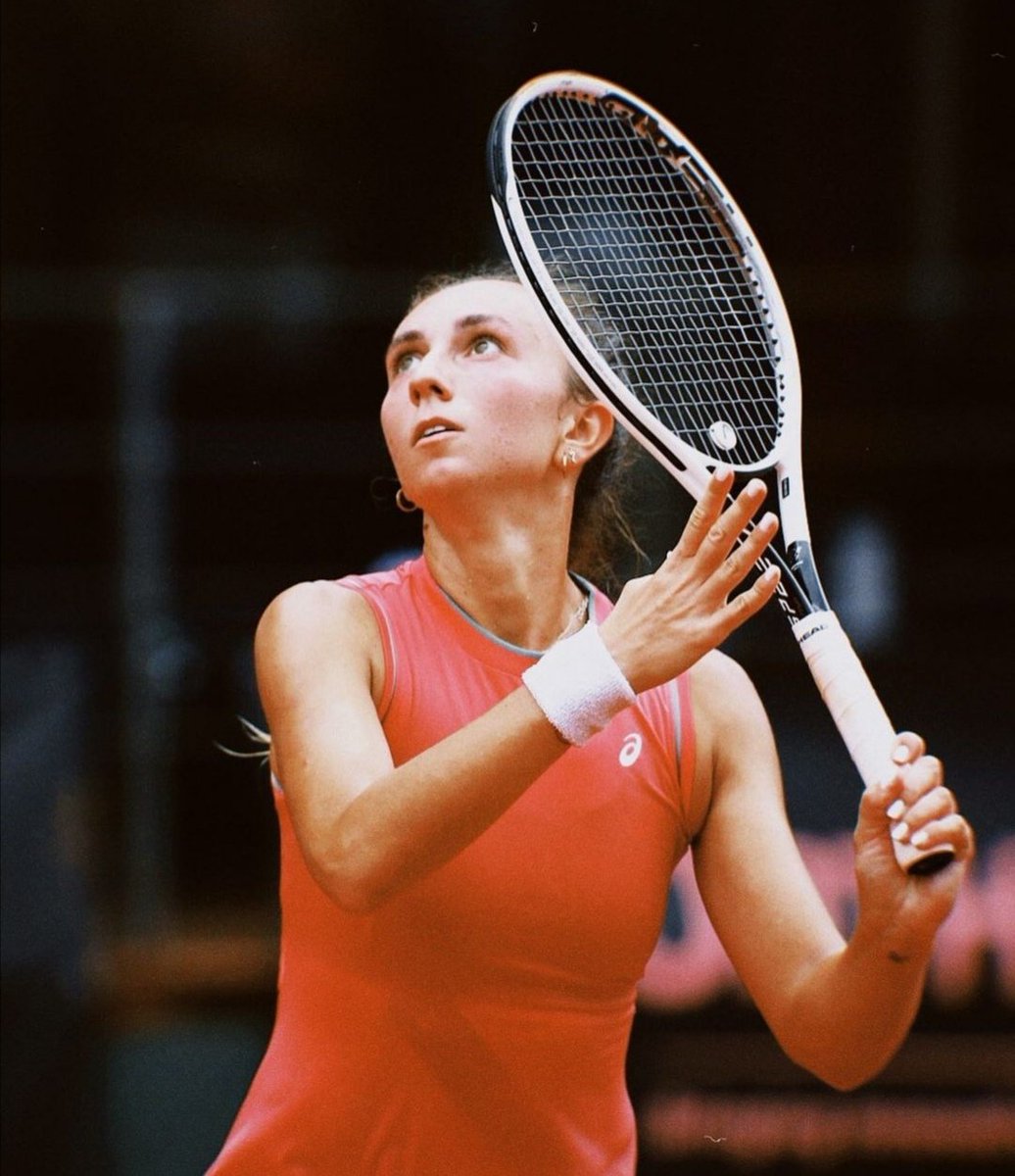 TTForgtr's tweet photo. 📺 Milli tenisçimiz İpek Öz'ün WTA turnuvası Copa Colsanitas'ın ikinci turunda Camila Osorio ile karşılaşacağı maç bugün 19.30'da beIN SPORTS MAX2'den canlı yayınlanacak.

#Haydiİpek 🤩 https://t.co/bIr20f6cuh