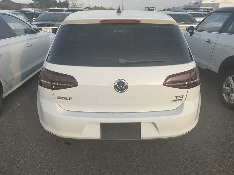 Cars360_'s tweet photo. IN TRANSIT
2015 Volkswagen Golf TSI
♦️1200CC Petrol Engine
♦️2WD
♦️5-Seater
♦️Keyless Entry
♦️CD Changer
♦️Cruise Contrtol
♦️Power Steering
♦️Power Mirrors
♦️Alloy Wheels
KSHS 1,441,000
📞0703 111 666
#carsforsale #cars #carimports #customizedcars #cars360 https://t.co/IrD8txABGZ