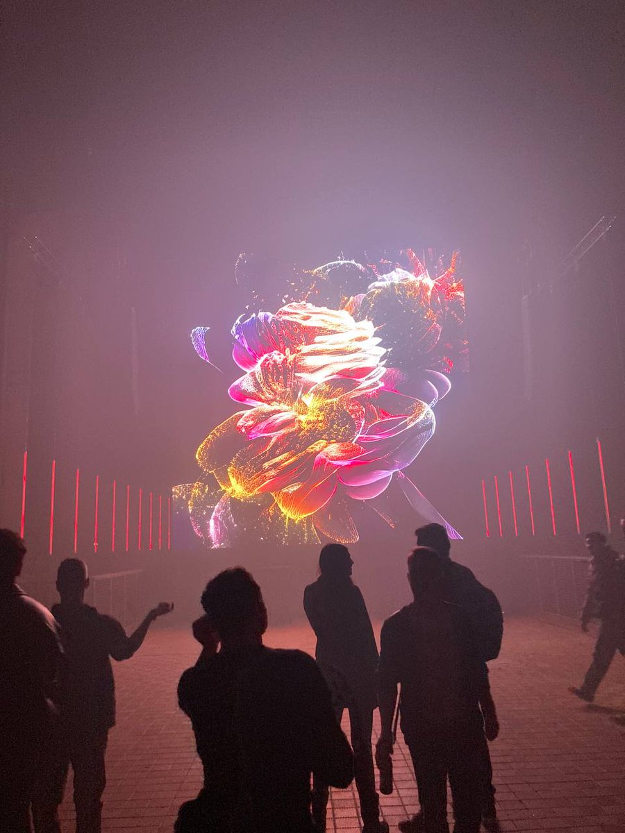 getbackvers's tweet photo. What a start!

Thank you @cryptoberliner
Backvers The Exclusive Metaverse participated in the CryptoBerliner event on 6 April 2022 and pricked up our ears and eyes for you. 
We look forward to a great Metaverse community in the future!

Your #Backvers Team https://t.co/wUa0NTWmNt