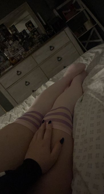 legs🖤 #nsfwtwt https://t.co/65Dr3hXayn<a href="/tag/nsfwtwt"class="tags">#nsfwtwt</a>