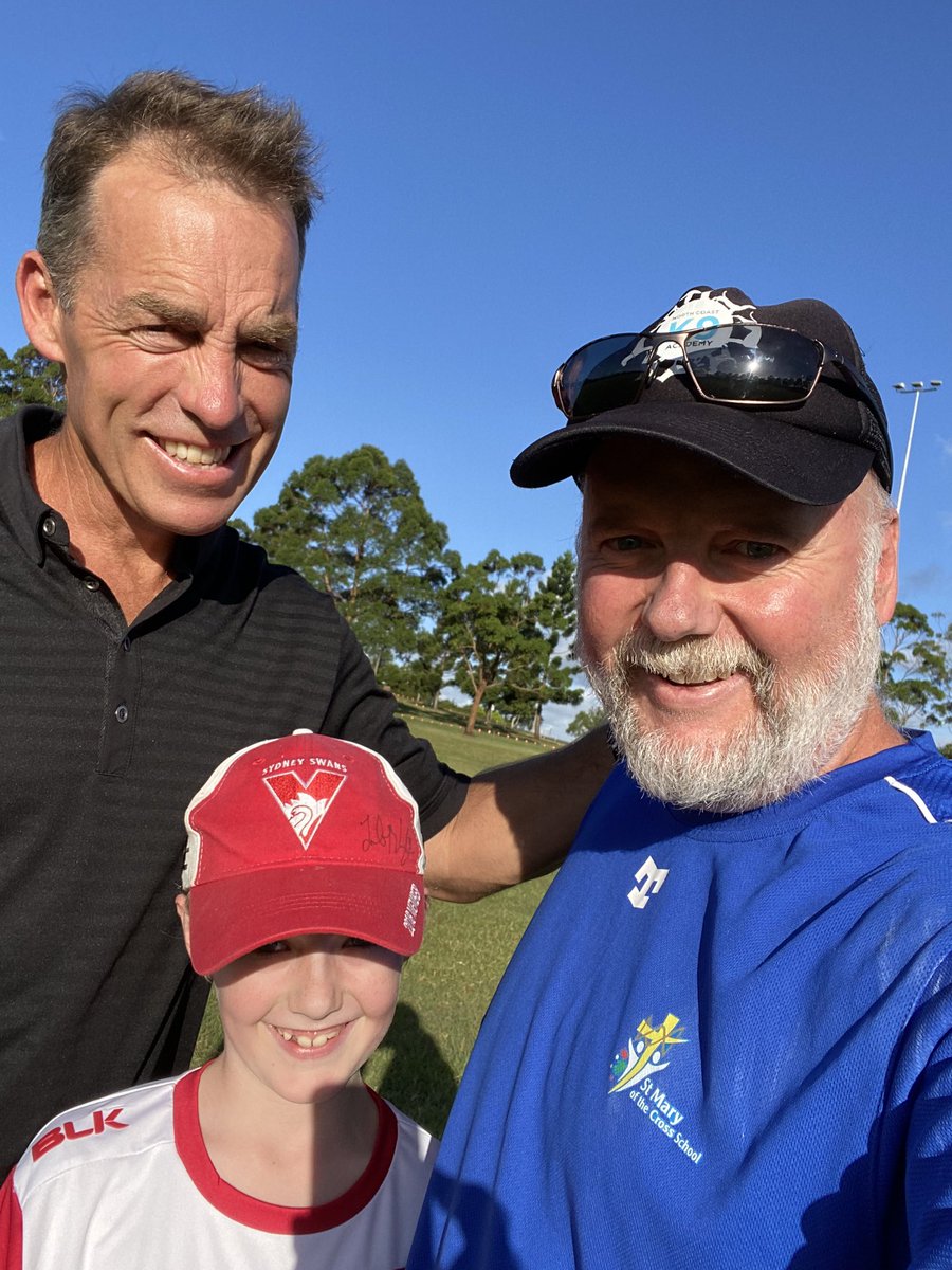 Thanks <a href="/aflnswact/">AFL NSW/ACT</a> for organising these two legends to have a kick with us today. #lismore #lismoreswans