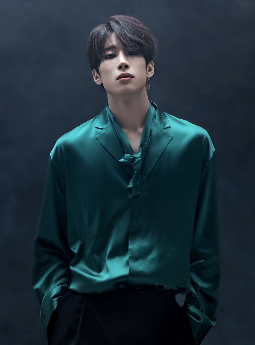 rainbow270819's tweet photo. satin https://t.co/fe5ZlnZl4r