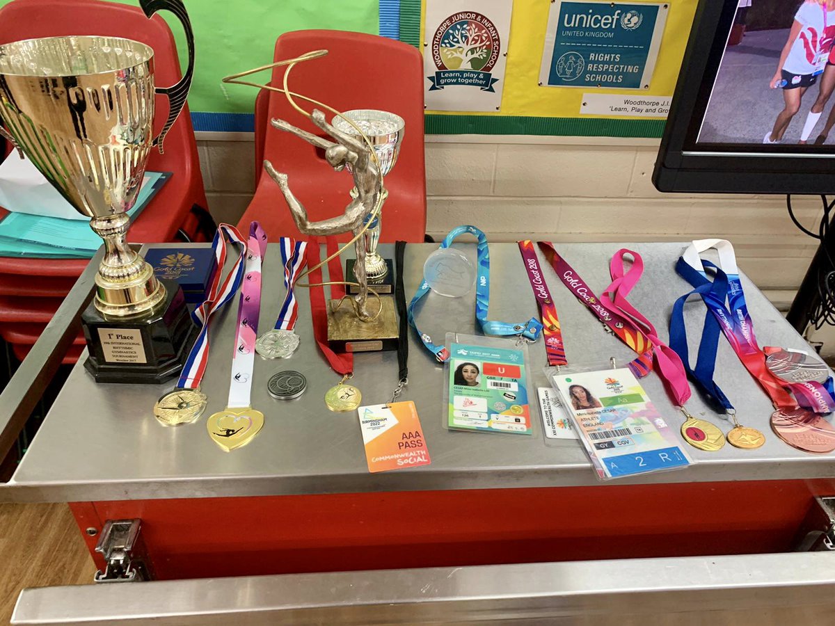 cent_coaching's tweet photo. We’re at @woodthorpeji today for our @Cent_Stars programme with Team England’s @mimi_cesar! What an inspirational day listening to Mimi about her journey and working on our personal best programme with her. #aimhighdreambig @SportBirmingham https://t.co/Z5llPvUe3J
