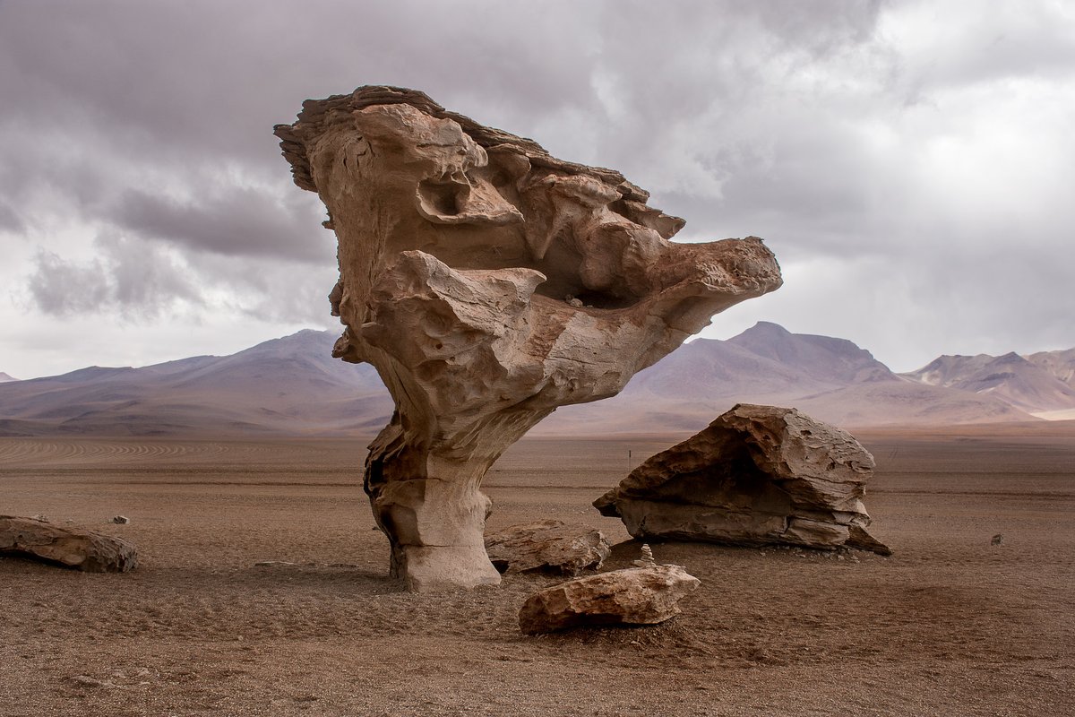 My favourite boulder in the world... so far! Árbol de Piedra (aka The Stone Tree) in Bolivia. #offthebeatentrack #travellingdays #throughmylens #snappingtheworld #photooftheday #Bolivia  #travel #traveltribe #travelphotography #nikonphotography <a href="/ThePhotoHour/">#ThePhotoHour</a> <a href="/StormHour/">#StormHour</a>