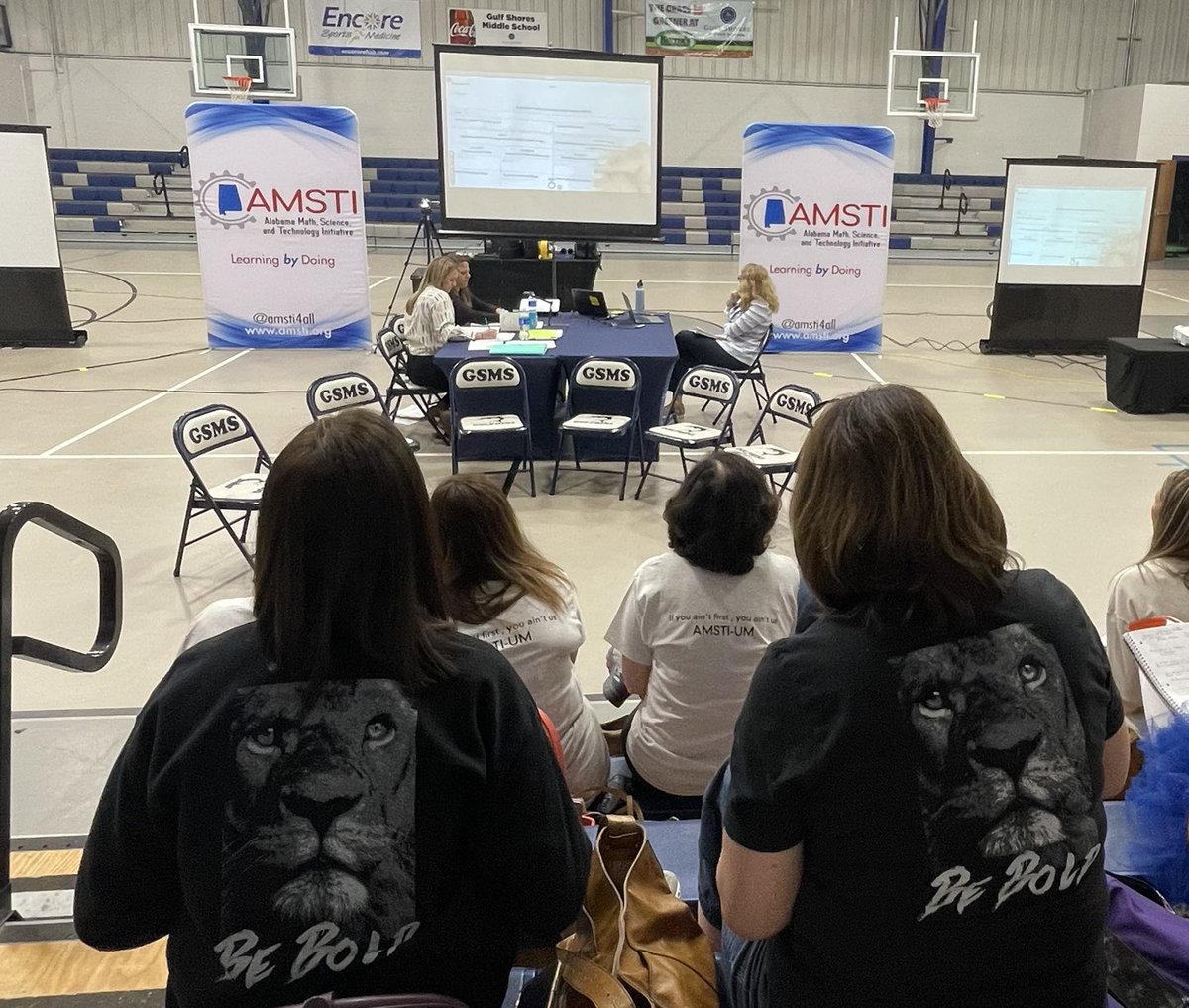 lgpartrick's tweet photo. ⁦@amstiuna⁩ AMSTI Specialists are learning about Coaching Labs from Diane Sweeney. We can’t wait to bring this back to Region 1! ⁦@SweeneyDiane⁩ ⁦@AMSTI4all⁩ https://t.co/kXb2GDriFV