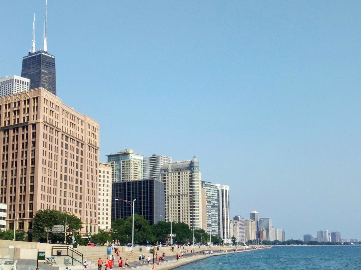 Throwback Thursday takes me back to summer in Chicago- the BEST time to be in the Windy City!

#TBT #Chicago #Summer
