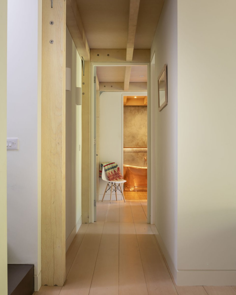 This beautiful two-storey, four-bedroom house is assembled with exceptional craftsmanship. It showcases natural materials, especially timber, which is at the heart of the project. Further information bit.ly/3KexSUU 

Winner of Private Buildings <a href="/woodawards/">Wood Awards</a> 2021.