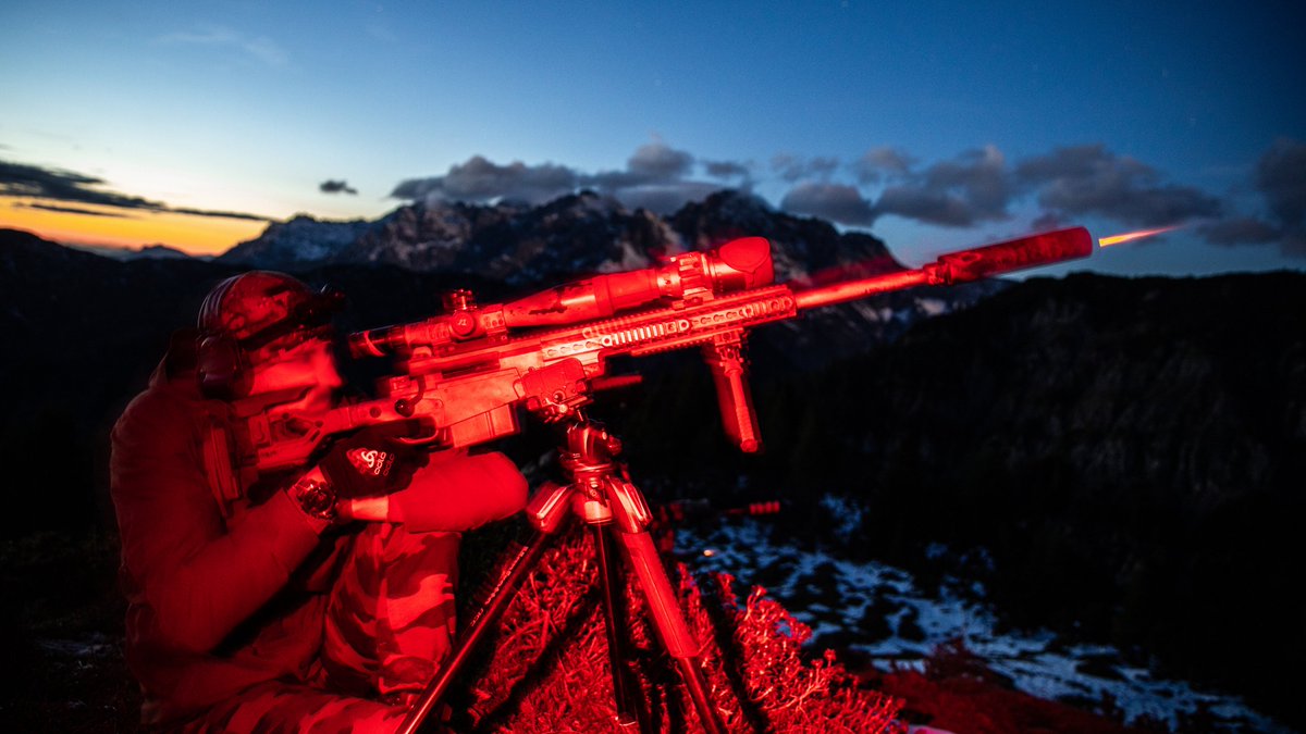 US_SOCEUR's tweet image. #SOFsupport keeps the mission going and our dedicated Service Members have gotten the message out about the great work all our #NATO allies and partners are doing to strengthen our interoperability in the European Theater and beyond. #Thread of best photos from the current team