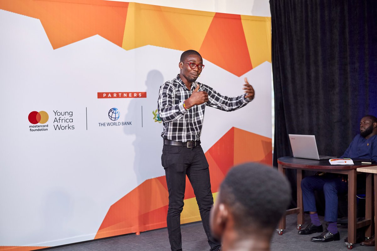 GhanaTechLab's tweet image. Incubation Pitch Day - Pitching

The startup Decoders is focused on creating a conducive environment for both landlords and tenants to transact smoothly and effectively.

Decoders is from Eastern Tech Hub

#GhanaStartupSummit
#StartupSupport
#GTLImpact
#NationalIncubationPitchDay
