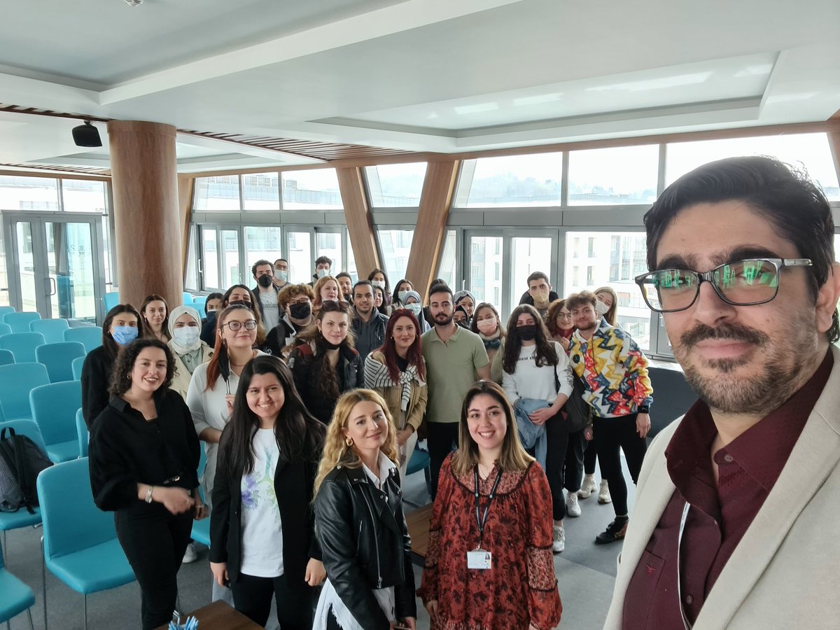 2022 <a href="/RaDiChallenge/">RaDiChal</a> yarışmamızın Tanıtımı amacıyla Üniversite Turnesine başladık. <a href="/ozumkilic/">Özüm Kılıç</a> ve <a href="/buketbudaklarr/">Bukett</a> ile İlk durağımız Türk-Alman Üniversitesi. <a href="/qsb_tgu/">QSB | Turkish - German University</a> ve RaDiChal 2021 Gümüş Madalyalı <a href="/FiverosesTeam/">Fiveroses CF Team</a> takımından sevgili Zeynep'e teşekkürler