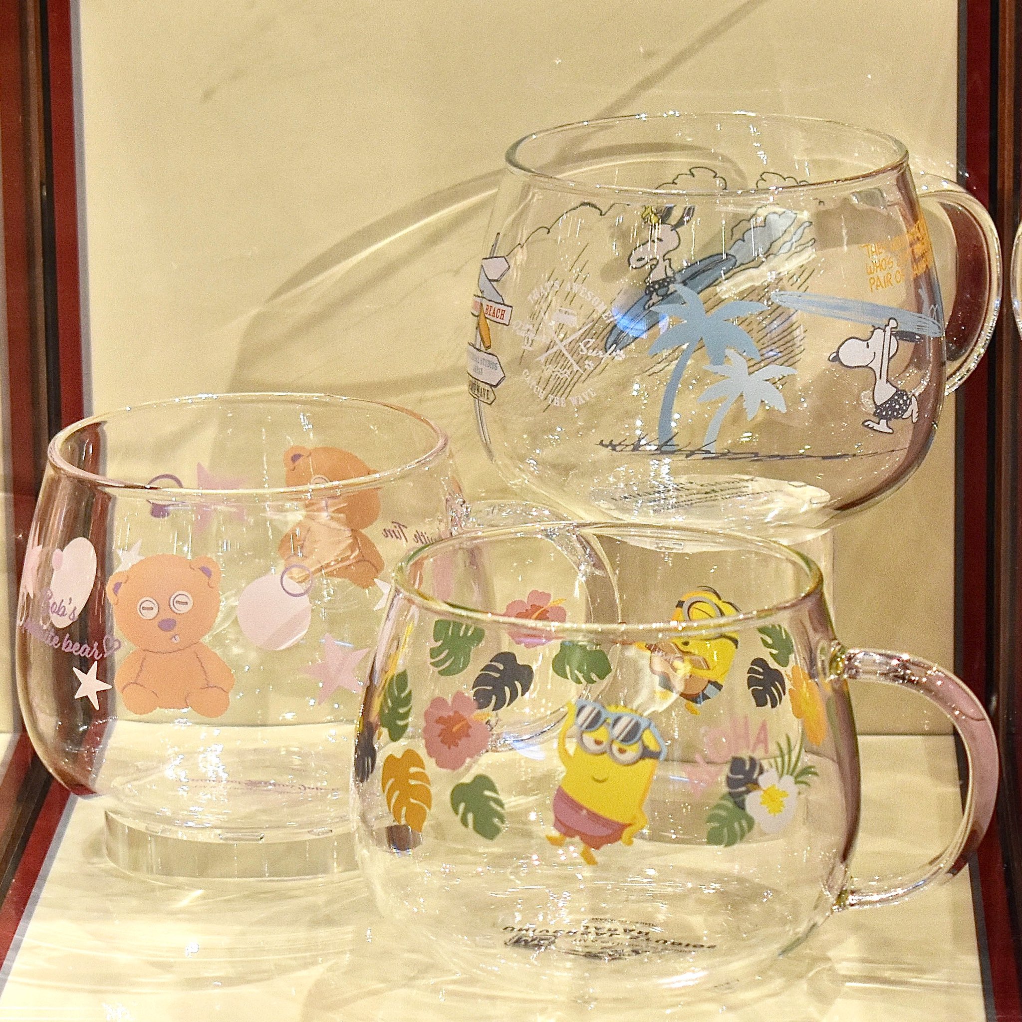 Usj365 新作登場 スヌーピー ミニオン ティムの耐熱ガラスのマグカップ 価格 各1 900円 Usj ユニバ Usjファン T Co Au17dzrrdn Twitter