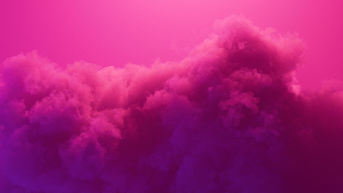 helloluxx tweet media