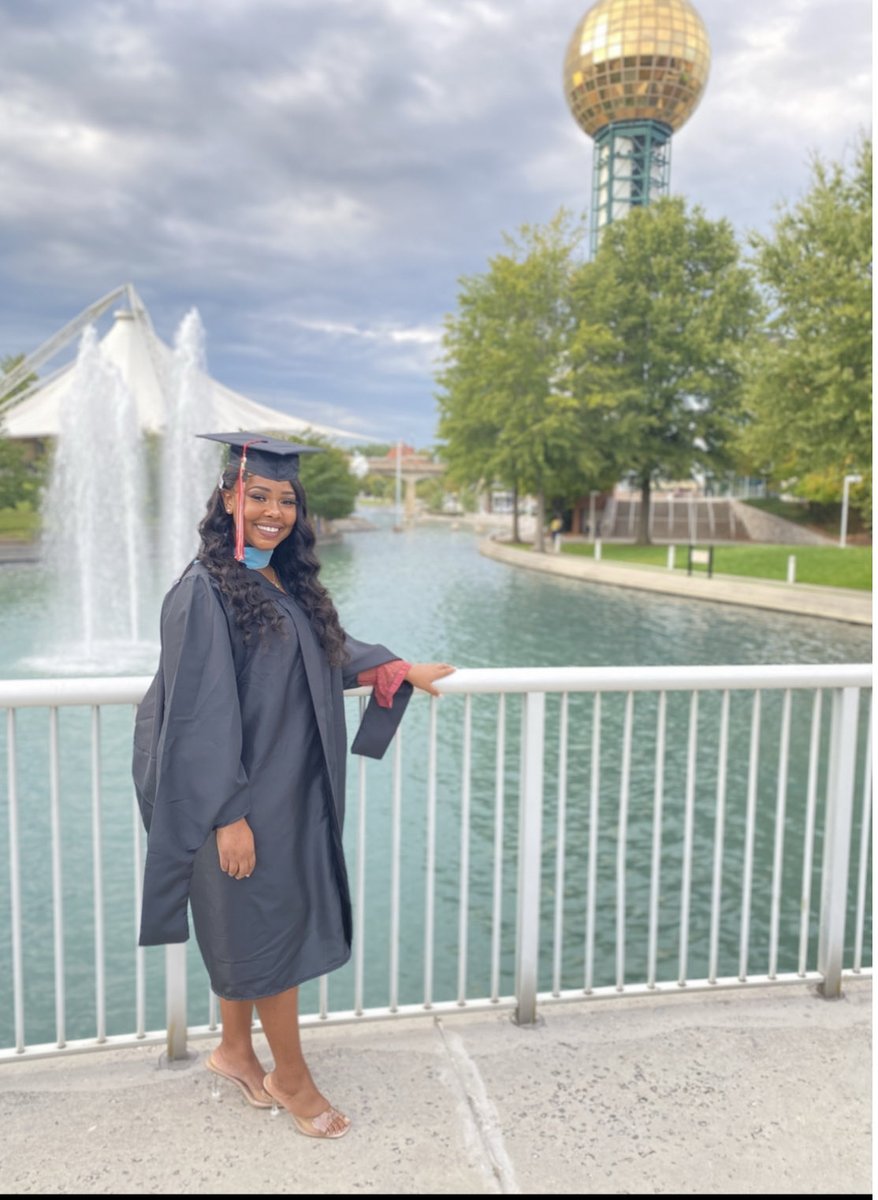 newstucker's tweet photo. Deidre Hooker is a former ⁦@ProjectGRADKnox⁩ scholar Class of 2011, back as a college advisor.She earned a Master’s of Ed degree.Please donate to  ⁦@ProjectGRADKnox⁩ + ⁦@educateknox⁩ Telethon to support students like Deidre! https://t.co/YgC32MCy9v #GradWeekKnox https://t.co/C5FHrRf6zQ