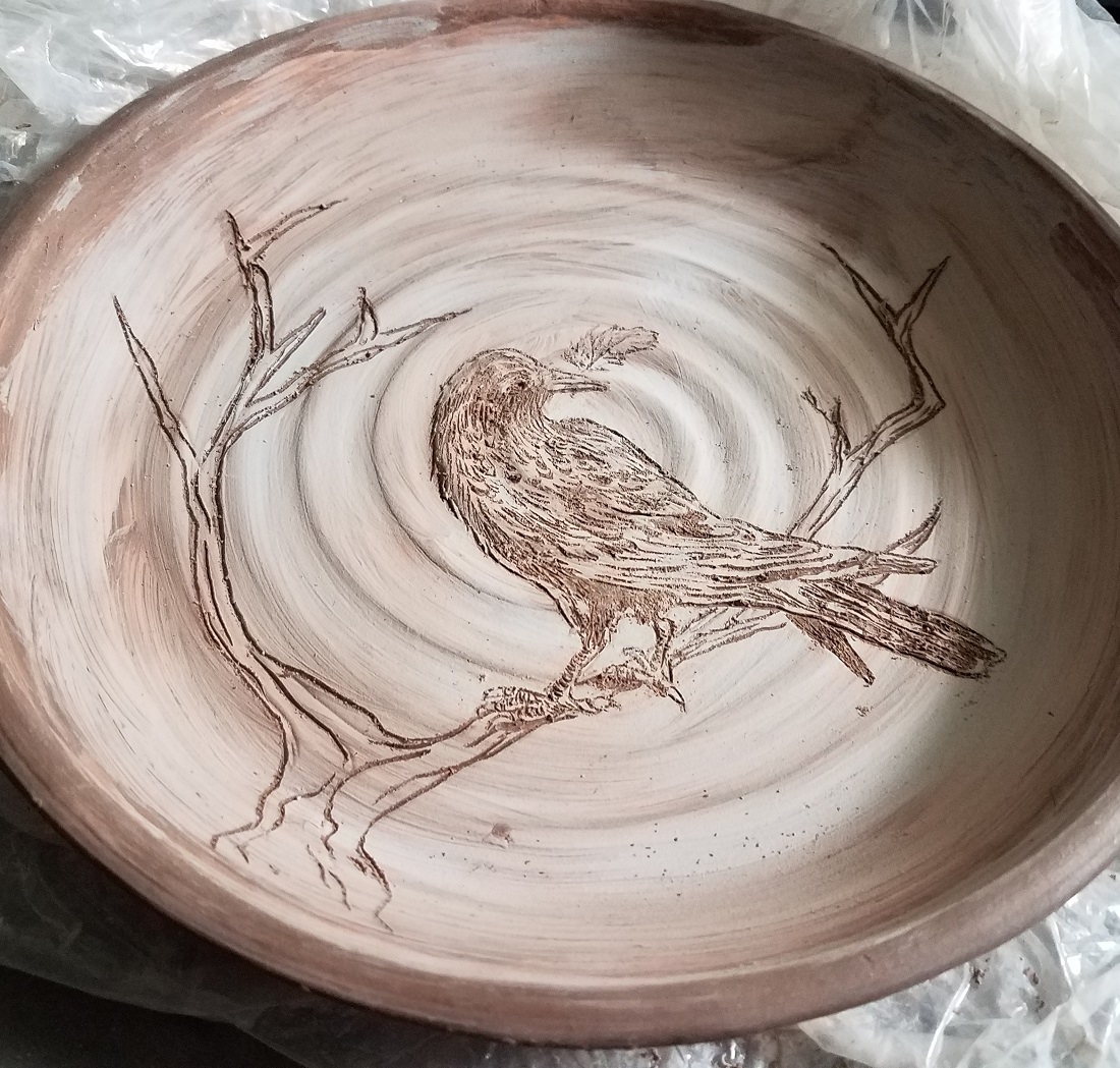 Tying my hand at some light sgraffito. Making gifts for friends is fun.

#sgraffito #sgraffitopottery #sgraffitoceramics #handcrafted #crow
#oneofakind #pottery 
#sorhain #corinnehansen⁠
#ceramicdesign #natureconnection #wildcrafter