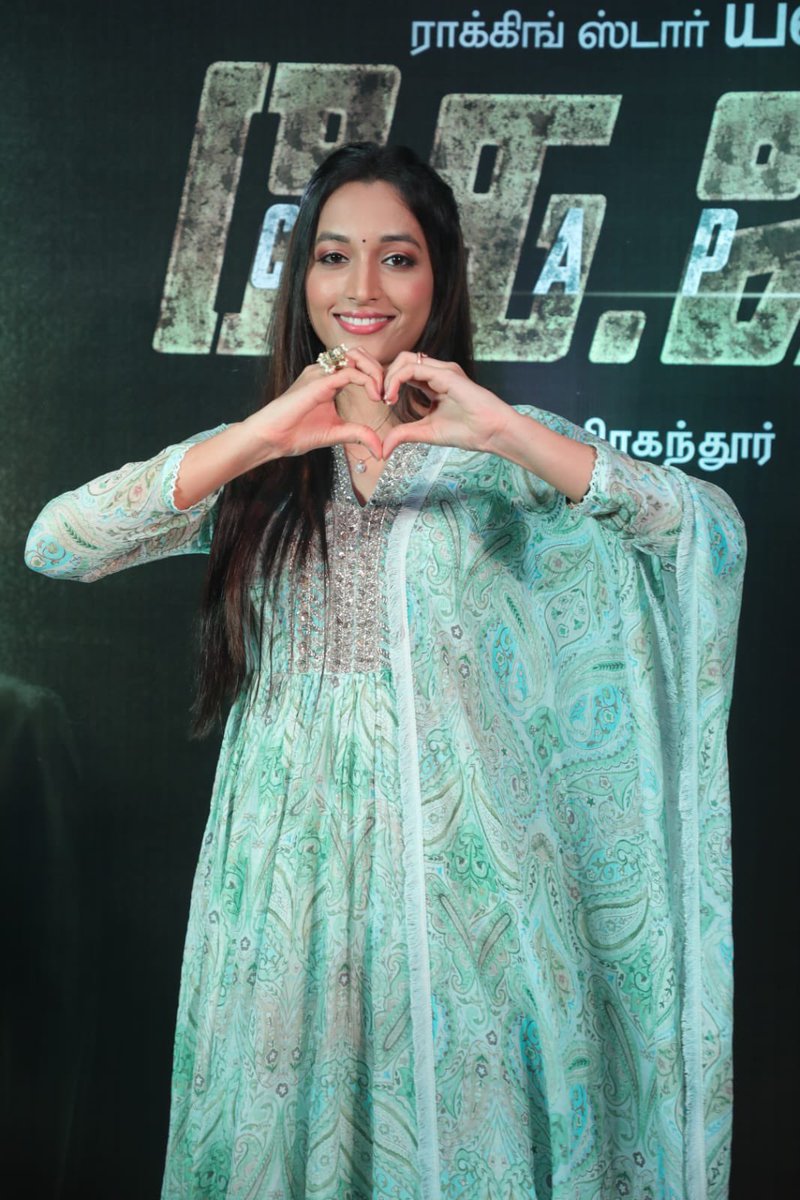 spiceofi's tweet photo. The Elegant @SrinidhiShetty7 at #KGFChapter2PressMeet.
#KGFChapter2
@Thenameisyash @prashanth_neel @VKiragandur @hombalefilms @duttsanjay @TandonRaveena
@DreamWarriorpic @proyuvraaj https://t.co/ZVZUoRaBiB