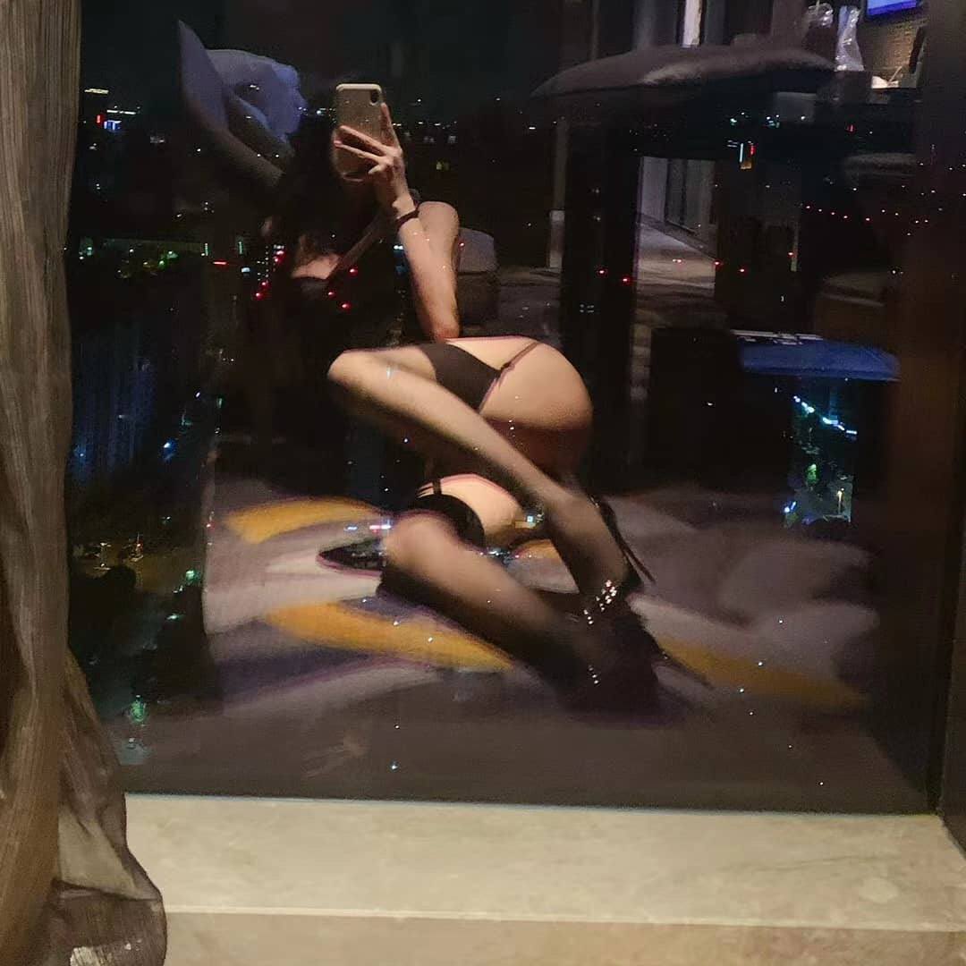 SydLittleChilli's tweet photo. 空降墨尔本，希望度个有阳光的周末😘 https://t.co/YKc1bus5Xr