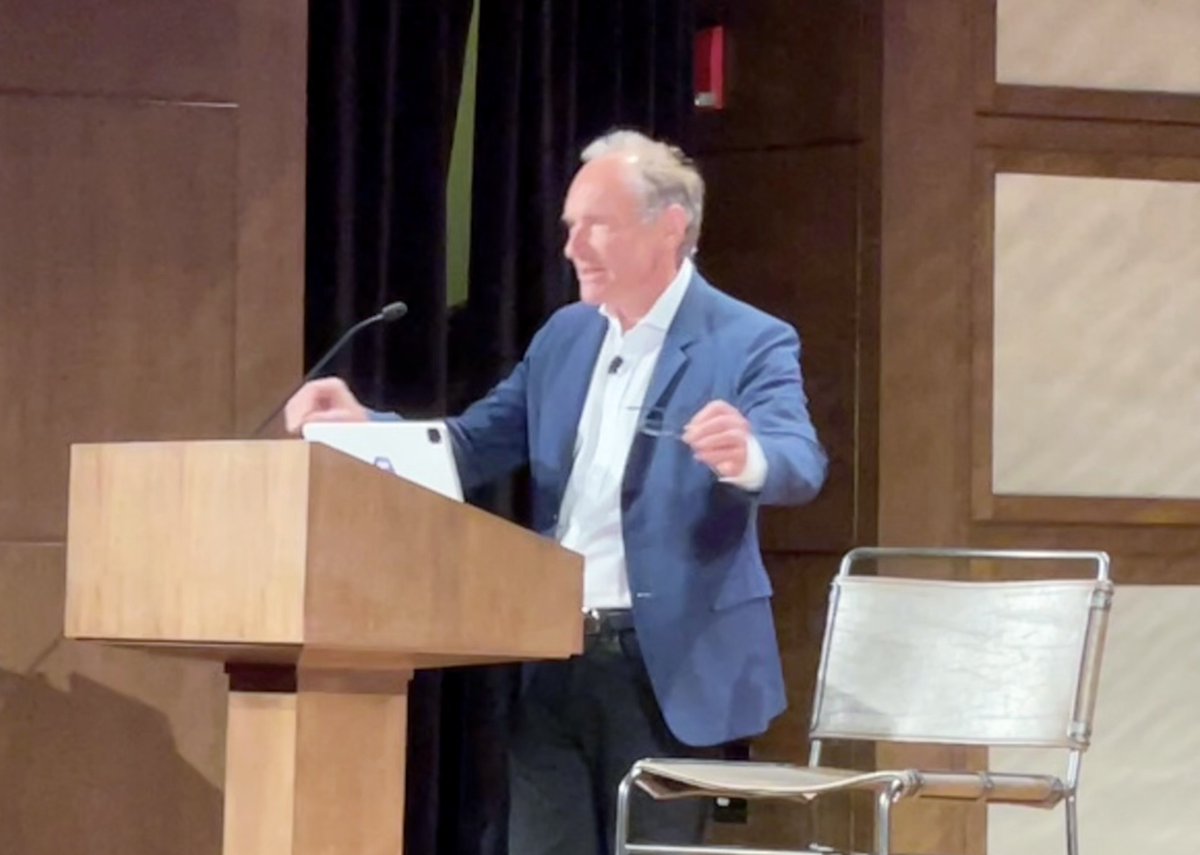 rtkrum's tweet photo. Great luncheon and talk with @timberners_lee yesterday! Still trying to wrap my head around @project_solid and lots of new ideas swirling. Thanks to @CHearInc for a fantastic event! https://t.co/Fo6EMKigzP
