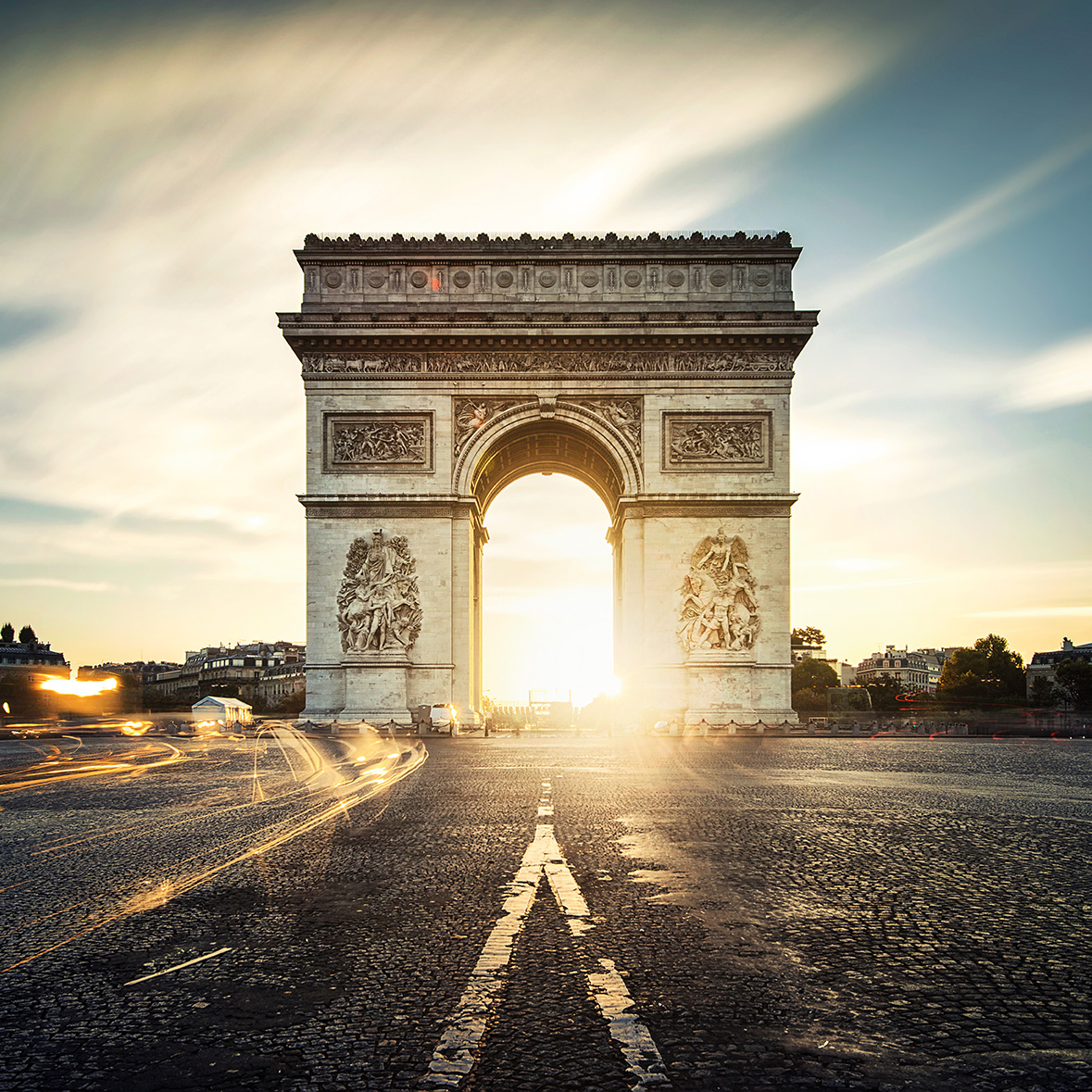 Am Donnerstag startete unsere A-ROSA VIVA🌹die Saison auf der #Seine.🌊Erkundet wird das lebhafte #Paris, die malerische Kreideküste in #Étretat und die #Normandie. Abwechslung pur!😍