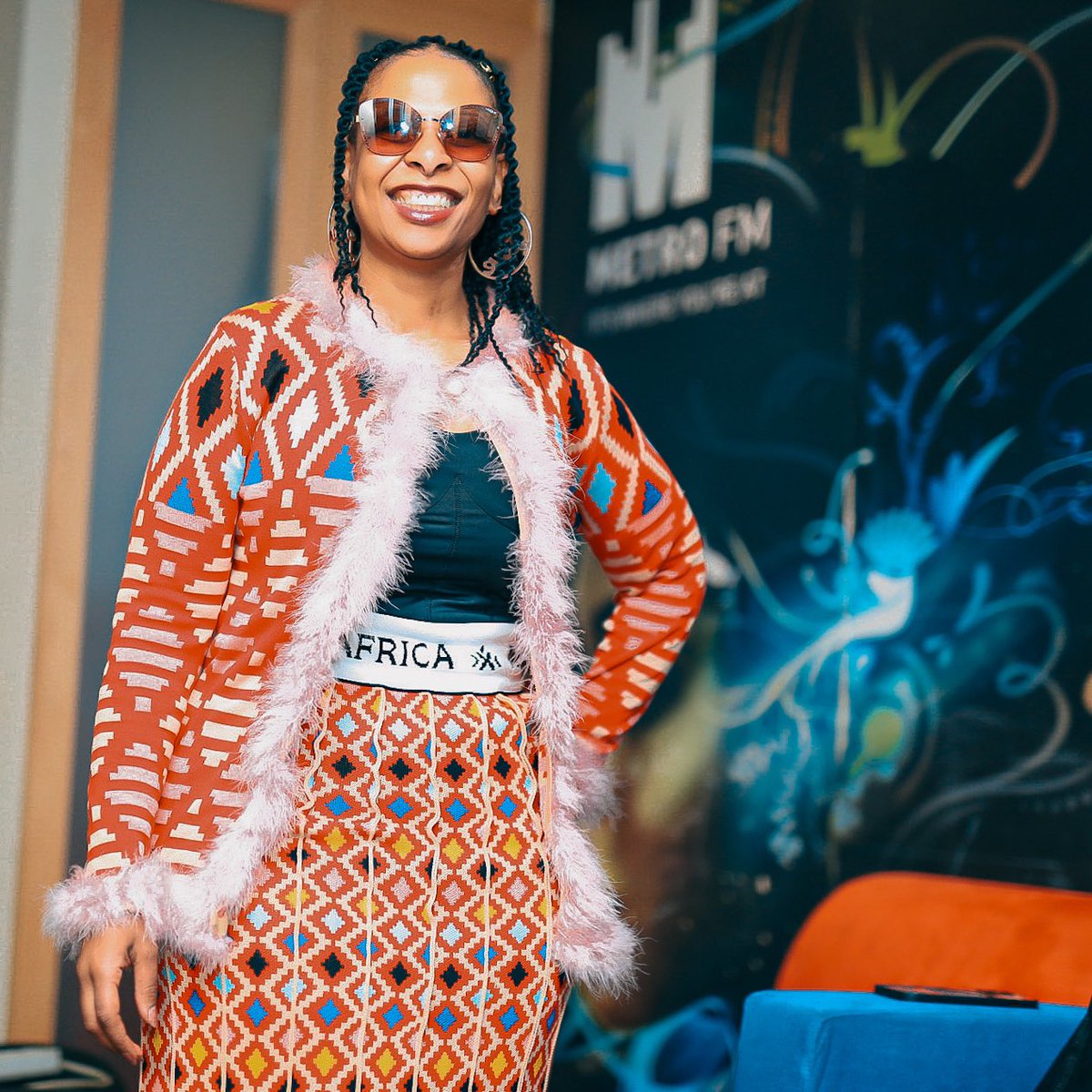 METROFMSA's tweet photo. IN STUDIO INTERVIEW: SA Presidential Commissioner on 4IR (4th Industrial Revolution), Lieutenant General at the SAPS (2 months) at (Dr) Sibongiseni Thotsejane also known as Hip Hop DJ, Simply Sybz @SimplySybz @sibongiseni  #TheTouchDown with @iamtbotouch https://t.co/T0HGdcI3qh