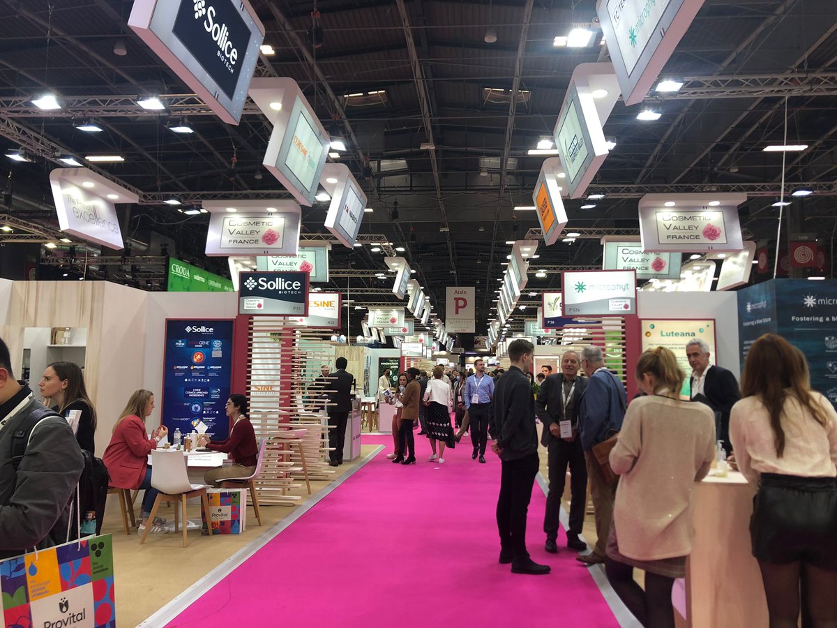 ProEcuador_'s tweet photo. .@AromaSanto participó en la feria internacional @incosmetics en Francia🇫🇷, en el stand del IPD, con el apoyo de la #OCE @proecuador_ en París. Esta feria acoge a actores de la industria de cosméticos,  presentando las materias primas, productos e ingredientes de cuidado personal https://t.co/fdQylKt2ka