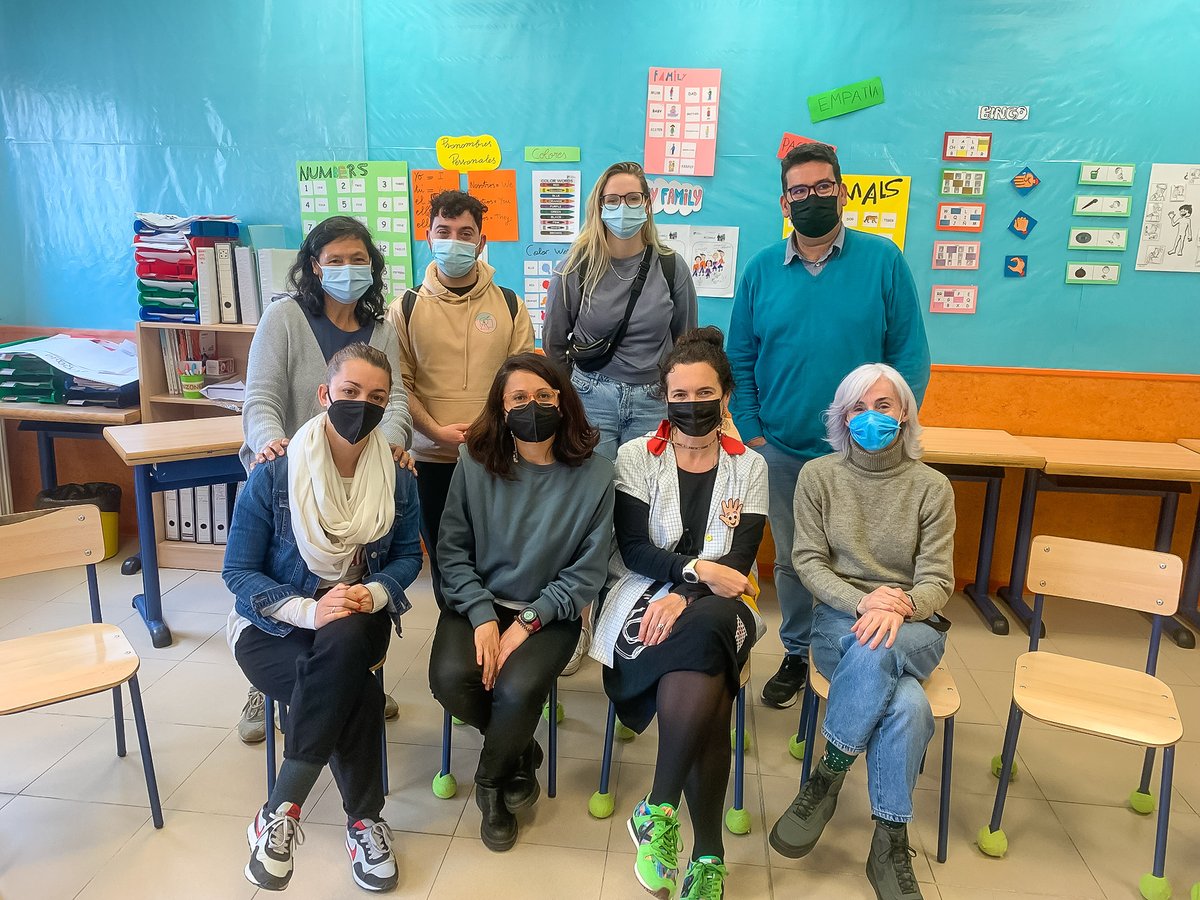 ColegioGaudem's tweet photo. Os dejamos algunas fotos sobre la actividad que realizamos en #LenguaDeSignos sobre el racismo 😊

#ColegioGaudem > #UnProyectoSingular en #Madrid #Barajas #ComunidadSorda https://t.co/zCLYLoft8q