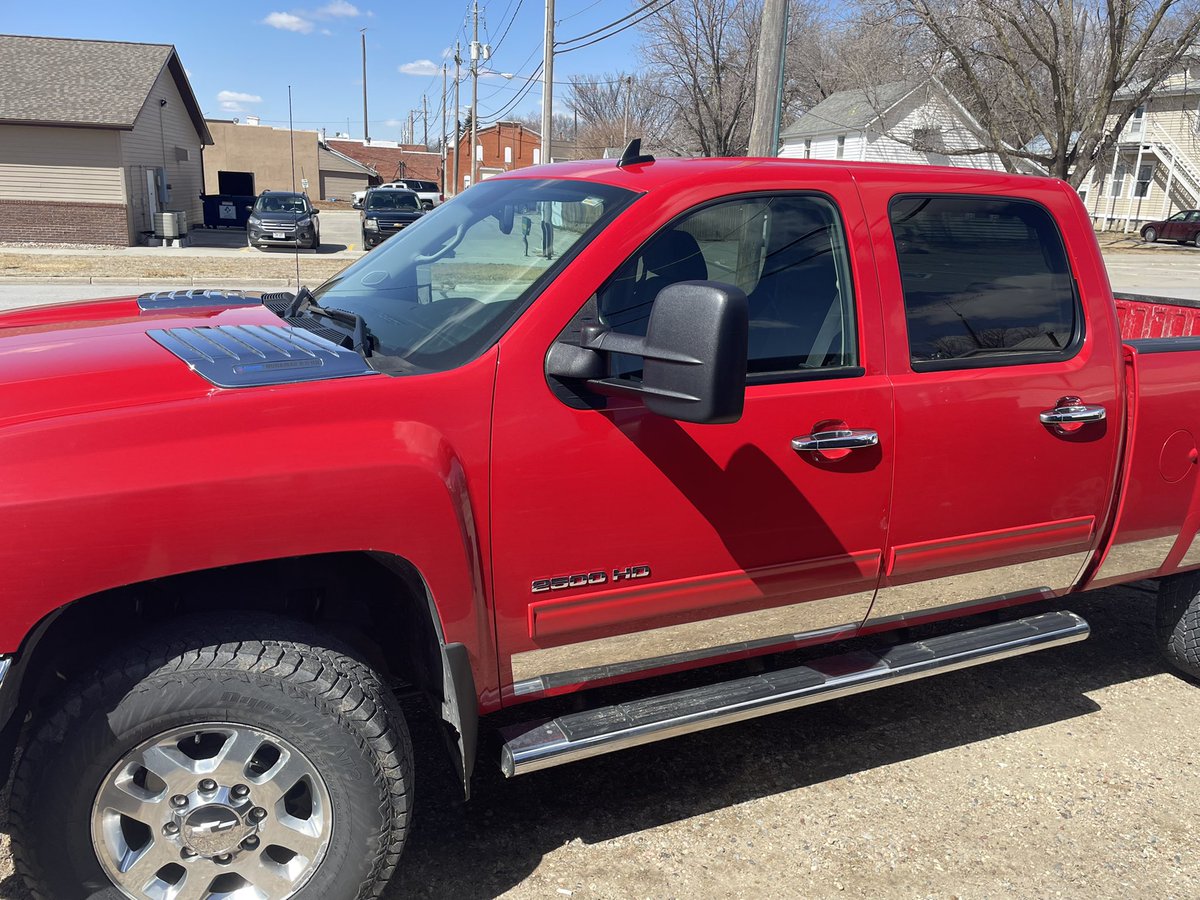 6_austen's tweet photo. FOR SALE
2014 2500 Duramax
104k miles 
1,500 miles on new tires

EFI Live 5 Stage
-5” exhaust w/ resonator 
- deleted at 75k miles when DEF went out and it was too old to be on warranty 

Solid pickup, Dad is just updating

$39,000 OBO https://t.co/mRZa9R1qUy