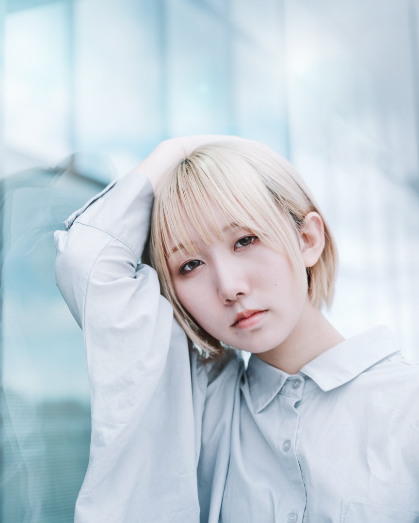 KongoRodriguez's tweet photo. #portrait #glasswall #white #gfx100s #gf110f2 #FUJIFILM https://t.co/pLFC2sCQrb