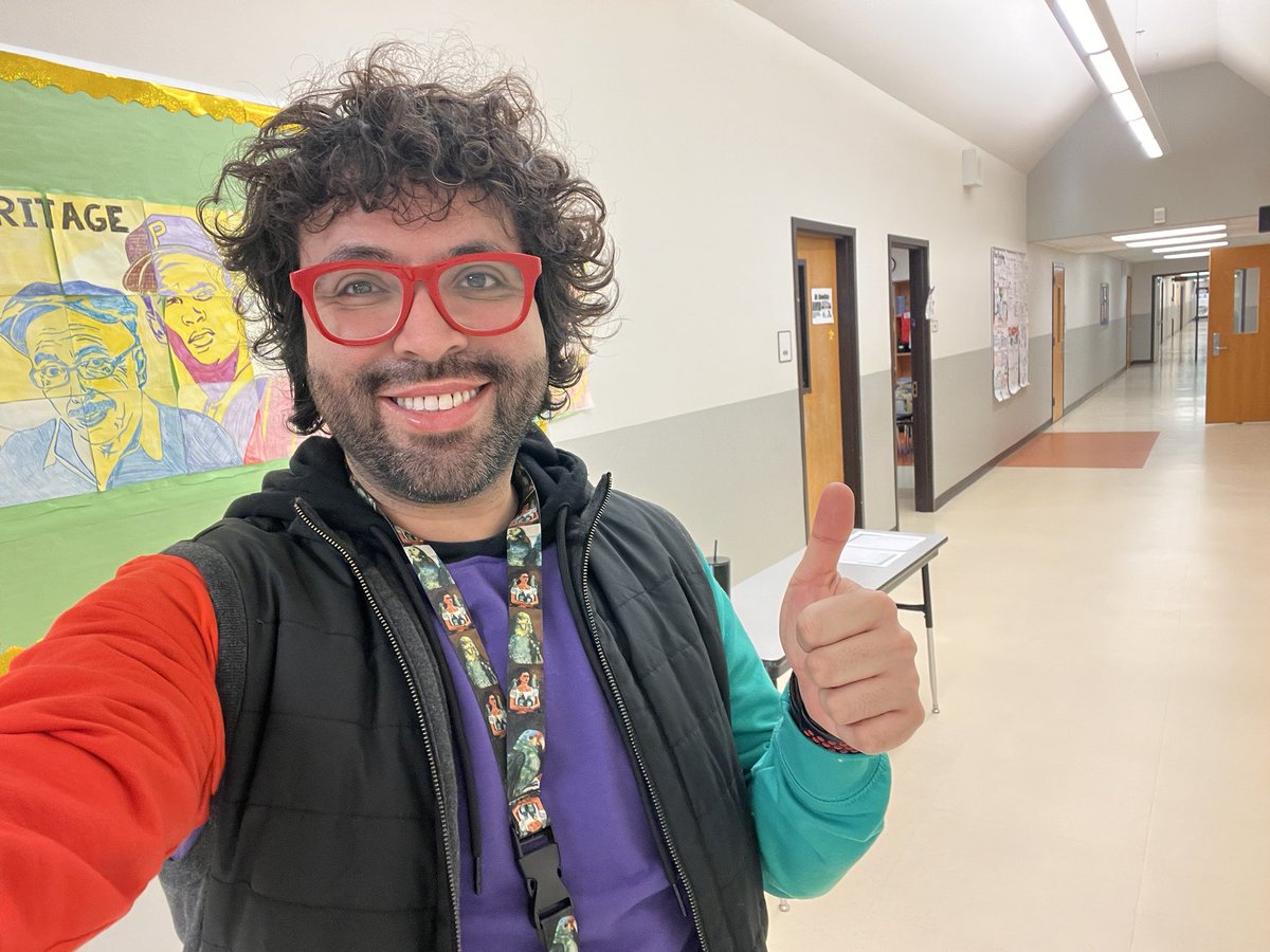 profeaceroh's tweet photo. Hall monitoring… sending good vibes to all estudiantes testing today- si se puede! ⭐️ 🙌🏼 #cardwellprep #myirvingisd https://t.co/70QlcLdtBW