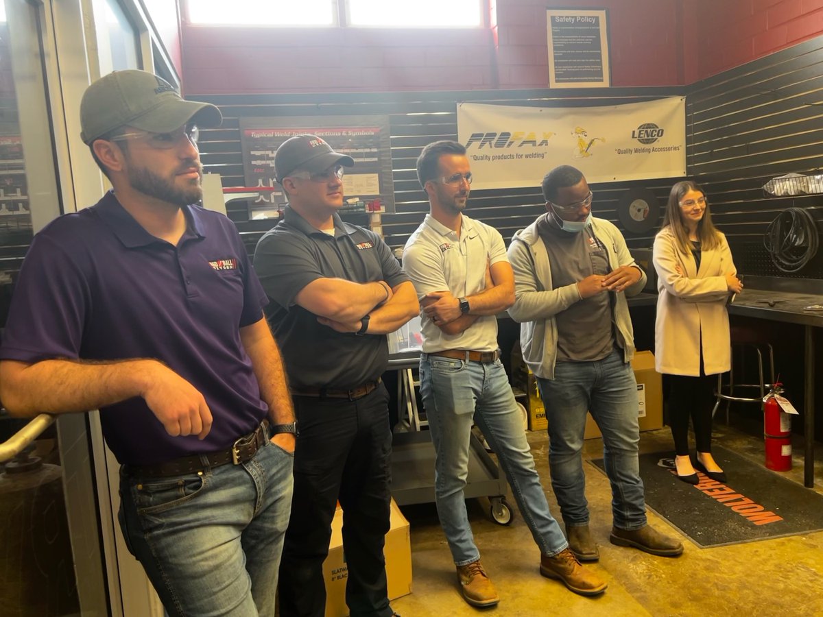 RedBallOxygenCo's tweet photo. We had the pleasure of learning about power tool solutions, including grinding, yesterday with the Shreveport sales crew! The demo at the end was especially appreciated, and each of them enjoyed the hands on experience.

#companygrowth #expansion #rbofam https://t.co/qWp3jW8wCD