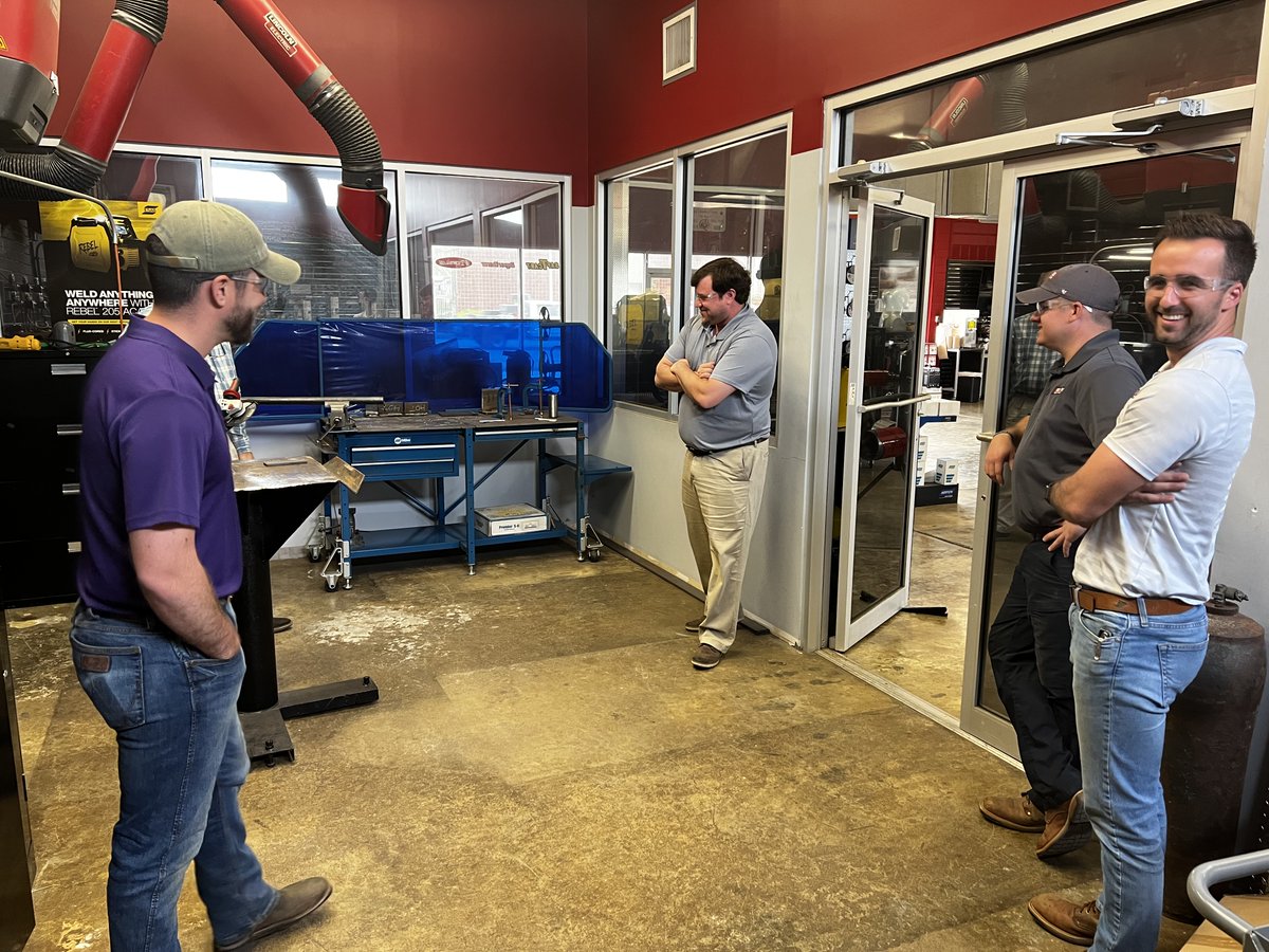 RedBallOxygenCo's tweet photo. We had the pleasure of learning about power tool solutions, including grinding, yesterday with the Shreveport sales crew! The demo at the end was especially appreciated, and each of them enjoyed the hands on experience.

#companygrowth #expansion #rbofam https://t.co/qWp3jW8wCD