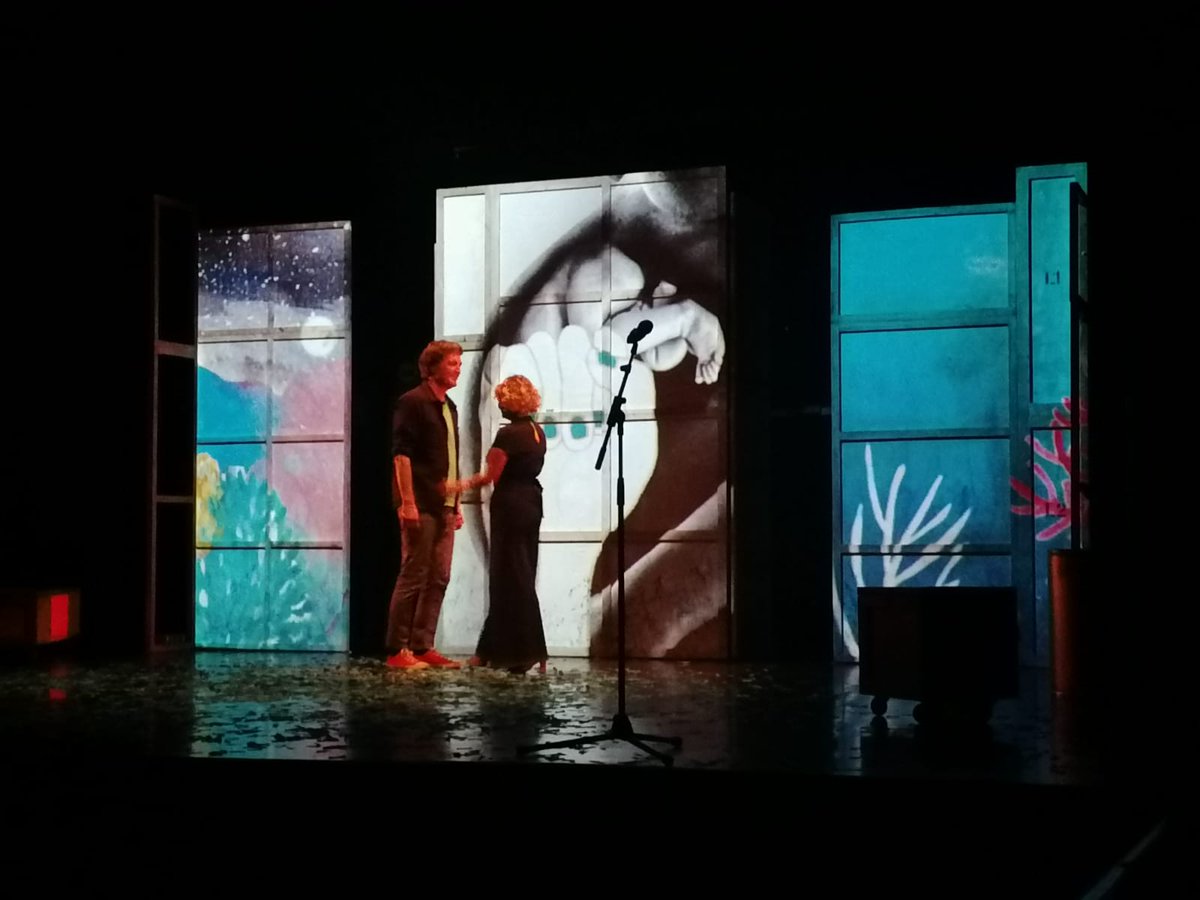 ajlagarriga's tweet photo. 616 alumnes de @ETagamanent, @EscolaGiroi, Els Pinetons i @escolapuiggrac1 de #laGarriga han conegut la història de l’Ada, basada en fets reals, al @TeatrelaGarriga amb "La motxilla de l’Ada", un espectacle sobre la identitat de gènere. Nova sessió del projecte ACE #culturasegura https://t.co/QWyyjThuva