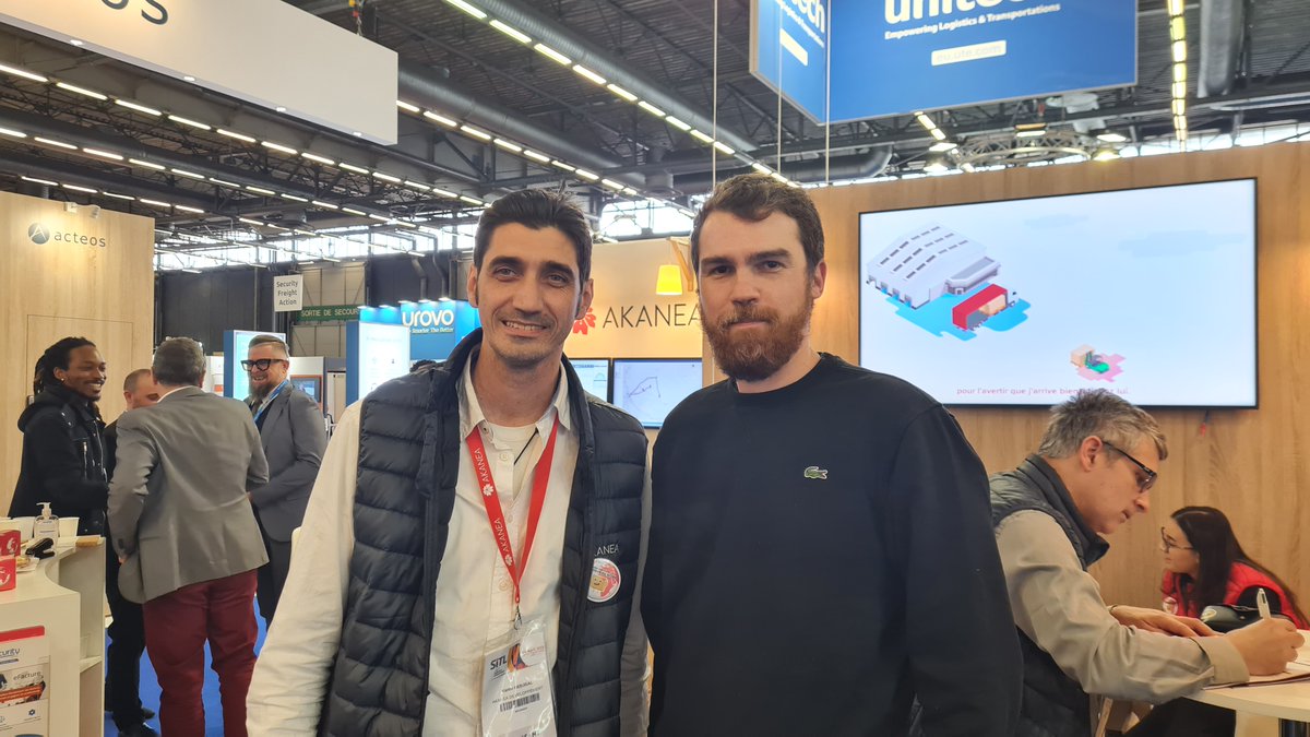 AkaneaDev's tweet image. [Jour n°3 à la #SITL 📆]
🔥 Que du beau monde aujourd&apos;hui sur notre stand à l&apos;occasion de la @SITLevents
Des clients, des futurs clients, et notre nouveau partenaire @Transiteo_log !

#EditionLogiciels #événement #SITL2022 #supplychain #transport #logistique