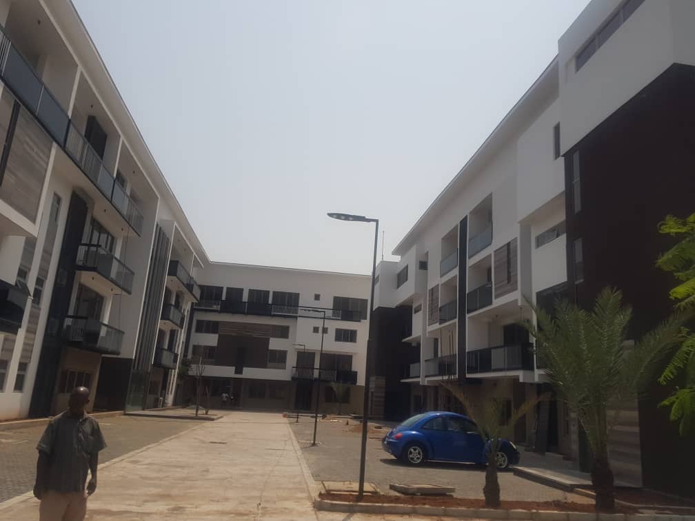 BlueProperti's tweet photo. Serenity, Security, "Comfortability" and Affordability all packed into one apartment. 
Description: 
2, 3 Bedroom Terrace Apartments. 3 Bedroom Penthouse with Private Elevator, Ocean View, Swimming Pool, Gym, Playground, etc. 

Location: Banana Island. Lagos https://t.co/NUWGO7JPDL