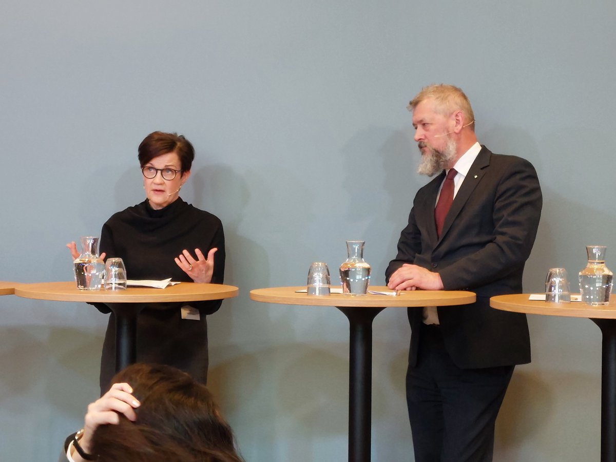 Skatteverket bidrar i forskningsprojektet Brottslighet och samhälle hos <a href="/snskunskap/">SNS</a>. Igår deltog jag på ett seminarium med bl a min gd-kollega Nils Öberg. Vi förordar bättre möjligheter för myndigheter att kunna utbyta information och bedöma risker för välfärdsbrott.