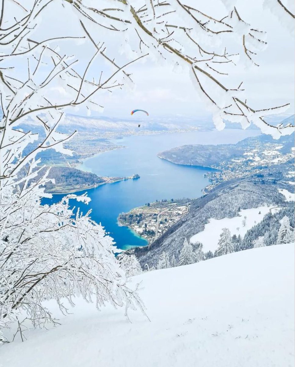 COL DE LA FORCLAZ , TALLOIRES , FAVERGES , HAUTE-SAVOIE 
#forclaz #hautesavoie74 #faverges #talloires #hautesavoie  #mountains #lac #snow #nature #natur 
comme une journée d'hiver hier matin au col de la Forclaz ❄
Le col de la Forclaz ou Forclaz-de-Montmin 
📸 Julien Audigier
