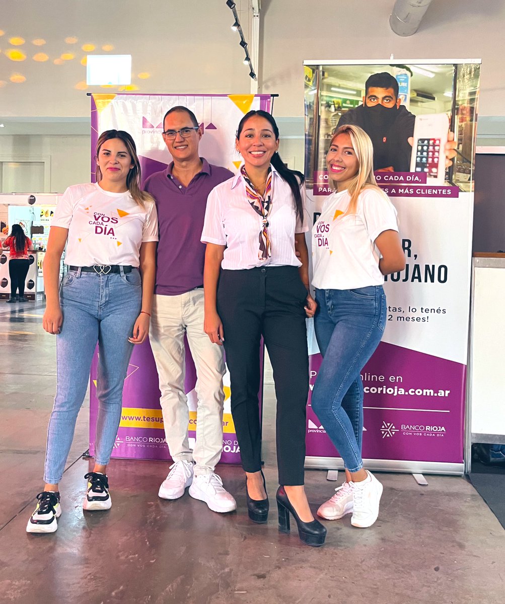 VickyChacon28's tweet photo. BancoRioja presente en #ExpoCom 💜 https://t.co/WwfgDBbzzW