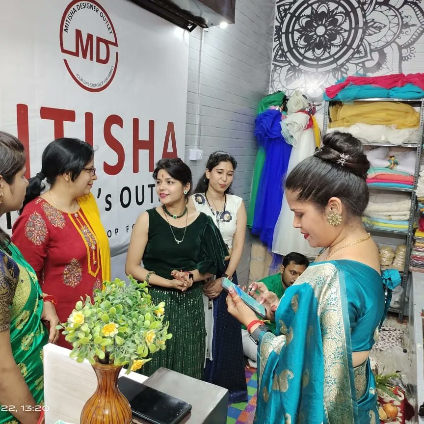 ChhayaGautam_'s tweet photo. #As_A_Guest
#inauguration_of_Mitisha_designers_outlet
#Congratulations https://t.co/589R5qoRIe