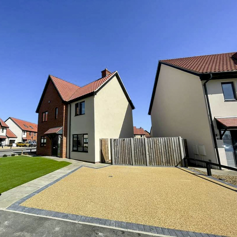 Resin Mill (@resinmill) on Twitter photo How sleek and fresh does this resin driveway look?😍
The driveway was installed by <a href="/Grosvenorgrass/">Artificial Grass and Landscaping</a> using our #ResinRox blend in the colour #SpringHaze. The new outside space looks so bright and inviting! How sleek and fresh does this resin driveway look?😍
The driveway was installed by <a href="/Grosvenorgrass/">Artificial Grass and Landscaping</a> using our #ResinRox blend in the colour #SpringHaze. The new outside space looks so bright and inviting!