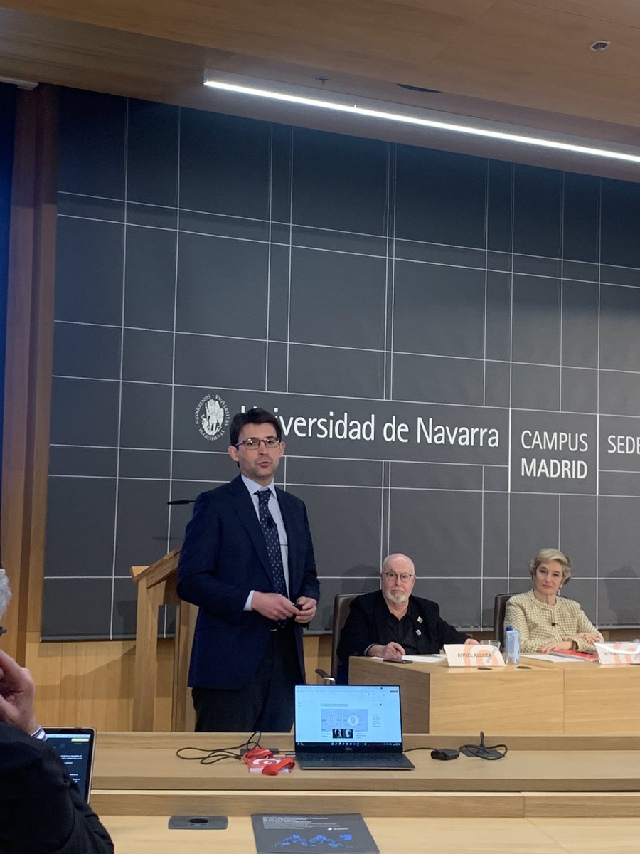 <a href="/AlvaroLleo/">Alvaro Lleo</a> el propósito es un "hot topic" en el mundo del management que permite establecer vínculos solidos con todos y cada uno de los stakeholders. El propósito tiene que llegar a la cabeza al corazón y a las manos 🧔🏽‍♂️❤️🙌🏻 tiene que ser capaz de ilusionar. 👏🏻