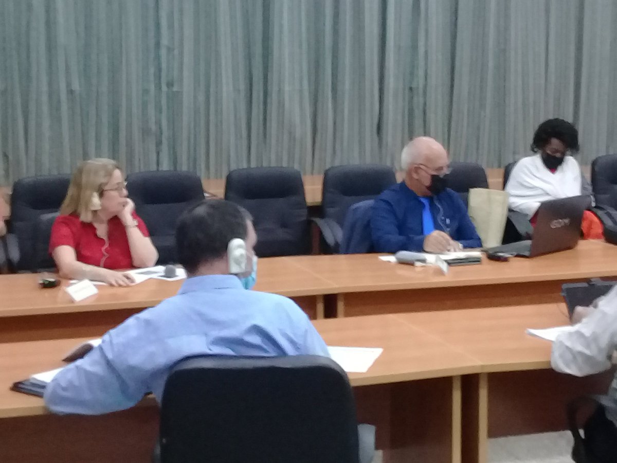 BarbaraSusanaS1's tweet photo. Participan en Mesa Redonda "Transformación Digital para el Gobierno del Futuro" principales directivos de @esceg11,@MINCOMCuba, @universidad_uci , @CujaeRedSocial, #UIC y #RANEPA-Rusia Alianzan que se consolidan para ganar #CubaVive #VamosConTodo @CubaMes @mdelgado171064 https://t.co/uMdXyMvPgm