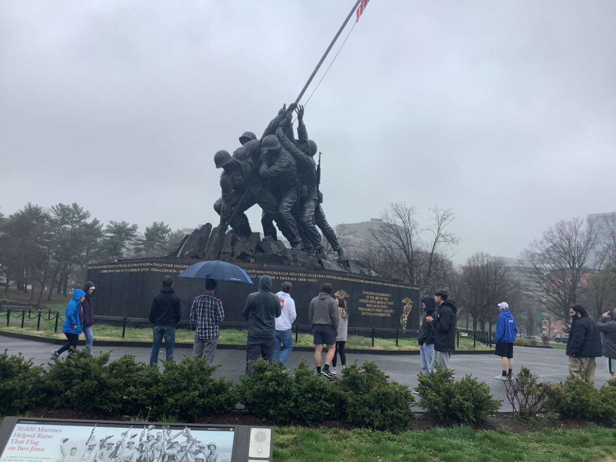 LatrobeHighPost's tweet photo. #VietnamJourney First stop the Iwo Jima Memorial. Students marvel at the extra hand that tour guide Wetzel advised to find, perhaps “God’s hand”. As we drove around the memorial to witness the flag stand tall. #WashingtonDC #Historycomestolife https://t.co/RQBXtoNDXw