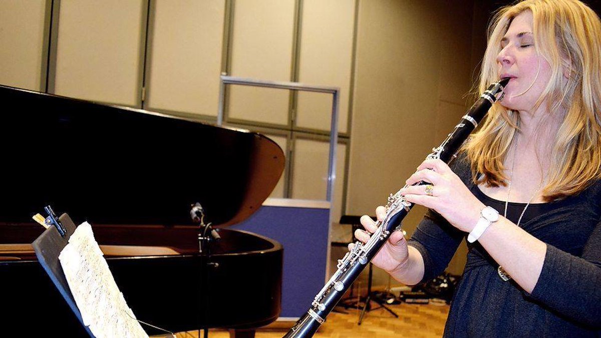BradfieldMusic's tweet photo. Jean Johnson @jjclarinet at @bradfieldmusic 30 June with @dannydriver_ playing #stanford #bliss #brahms #bradfieldmusicsheffield #bradfieldmusic #bradfield #highbradfield #classicalmusic #chambermusic #clarinet Tickets online, by post, or in person at @flaskend or @TheOldHornsInn https://t.co/LcSfwLJE8A