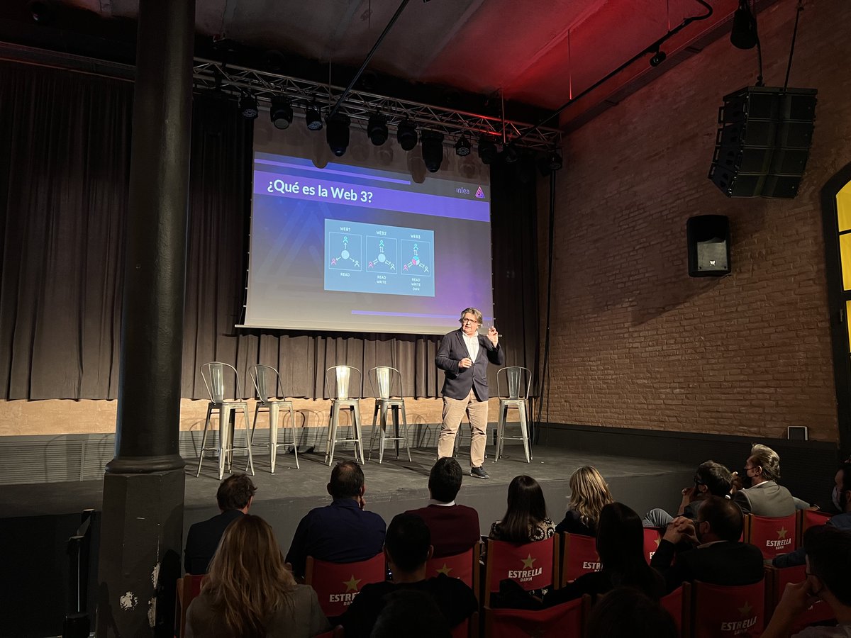 InleaGroup's tweet photo. Yesterday at the #TOKENYX event "NFT's, CriptoArte and Metaverses - Businesses of the 21st century".

Our President, Xavier Simó, opened the event with a keynote on Web3.0 and decentralization.

Thank you to all participants! https://t.co/Zw6F1vleAY