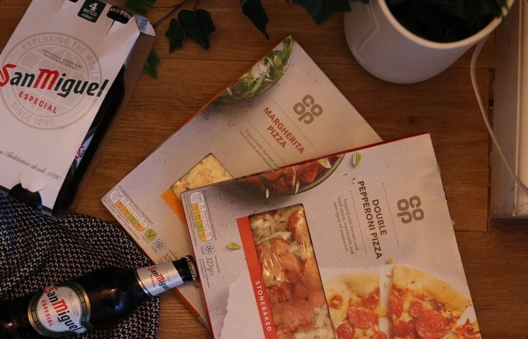 bumpandbeyond_'s tweet photo. #ad  What’s better than pizza and beer night? £5.50 pizza and beer night 🍻 #ItsWhatWeDo @coopuk #Ad https://t.co/LO8B57ro0X